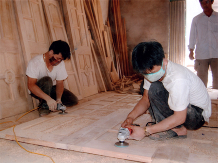 xuong san xuat do go