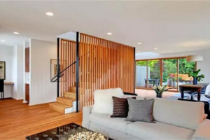 6 mẫu vách ngăn cầu thang nhà ống đẹp và hiện đại nhất