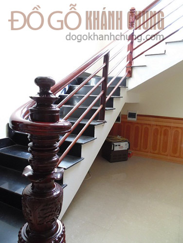 cầu thang gỗ